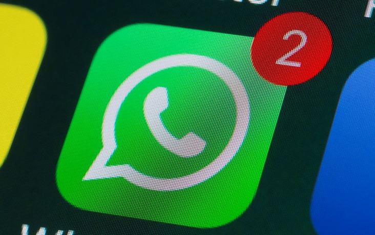 Whatsapp attaccato dagli hacker, rischi per la privacy: “Aggiornate l’applicazione al più presto”