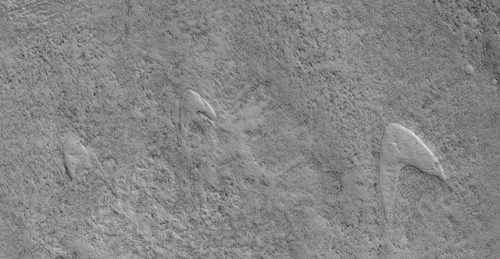 Marte: il ‘logo’ di Star Trek nell’Hellas Planitia