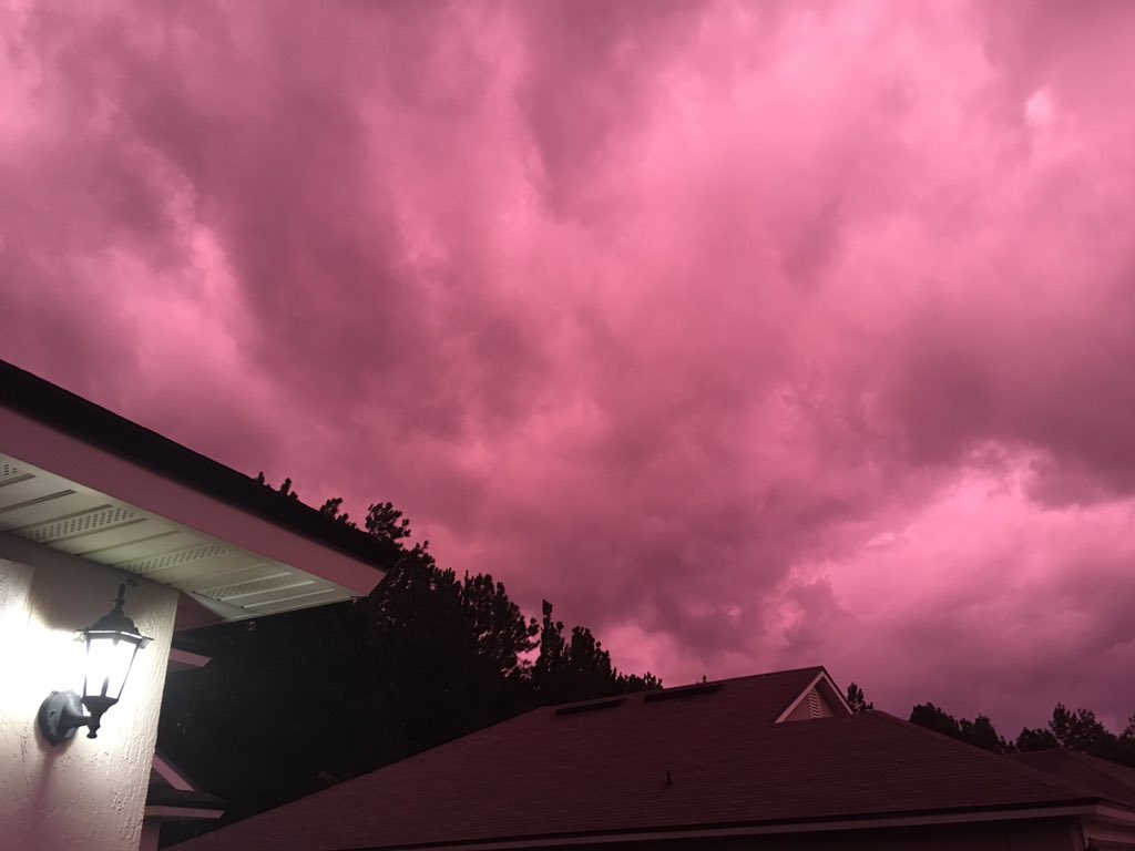 Dorian: cielo viola in Florida dopo il passaggio dell’uragano