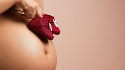 Il fumo durante la gravidanza può ‘mascolinizzare’ le bambine