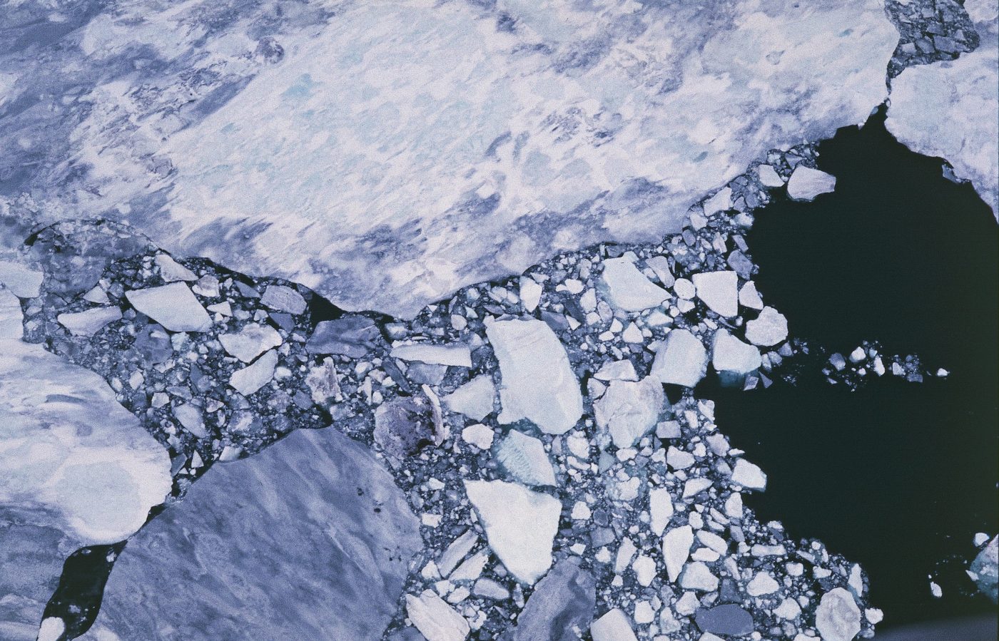 Sfere di vetro sui ghiacci antartici: una soluzione al riscaldamento globale?