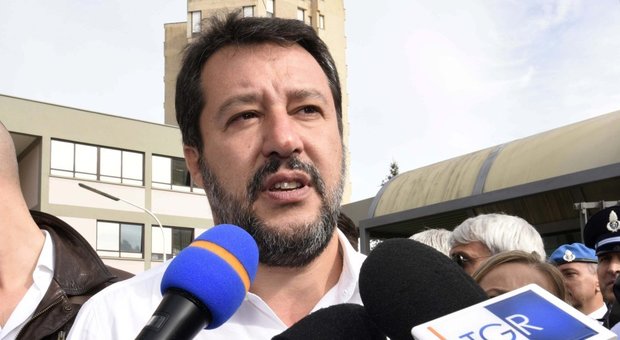 Malore per Salvini: l’ex ministro trasportato in ospedale