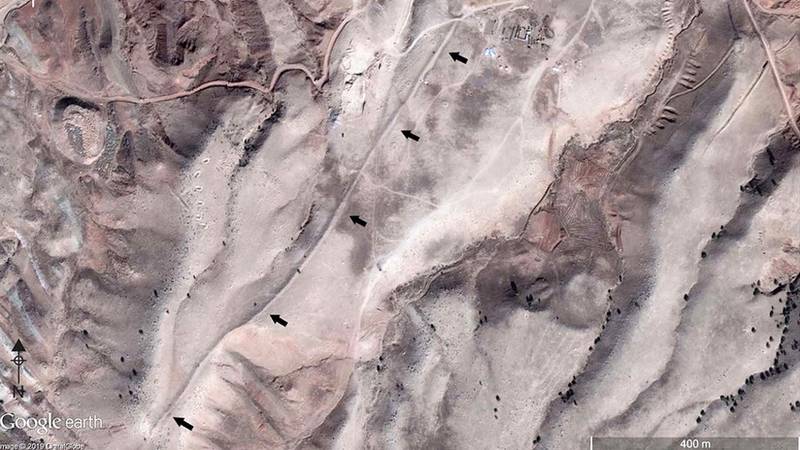 Iran: i resti di un muro gigantesco visto dallo spazio
