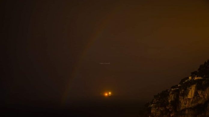 Arcobaleno lunare: l’evento rarissimo fotografato in Costiera Amalfitana
