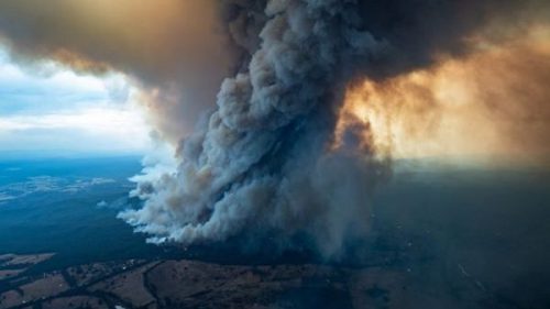 Australia: gli incendi innescano potenti temporali