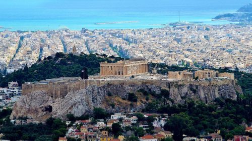 Terremoto scuote Atene: paura tra la popolazione