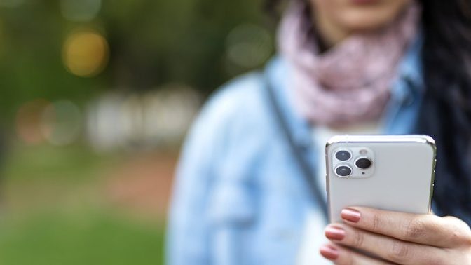 cropped-iphone-1.jpg