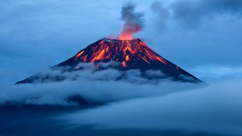 Ecuador: allarme per il Tungurahua. Gli esperti: ‘Possibile collasso’
