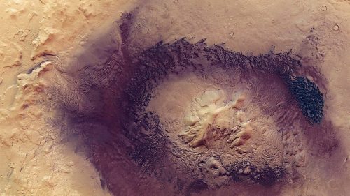 Marte: la sonda Mars Express cattura il cratere Moreux