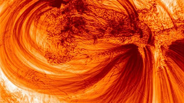Spazio: la NASA rivela le immagini del Sole con la alta risoluzione di sempre