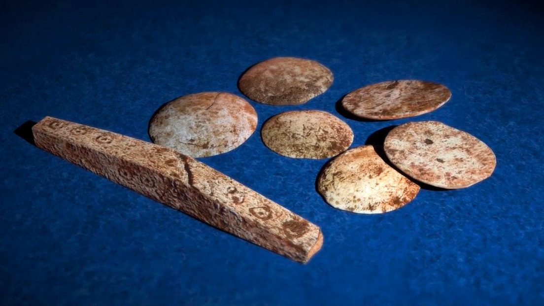 Norvegia: scoperti i resti di un gioco da tavolo di 1.700 anni fa