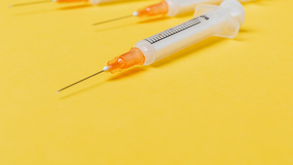 cropped-Pharma-CoronaVac-pexels-20200615-1.jpg