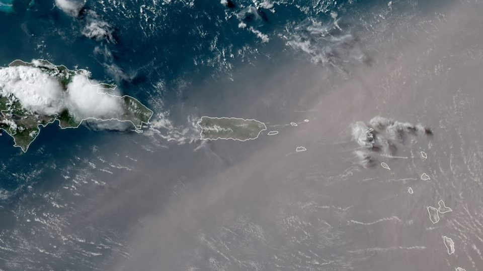 Nube di polvere record verso i Caraibi. Le autorità avvisano la popolazione