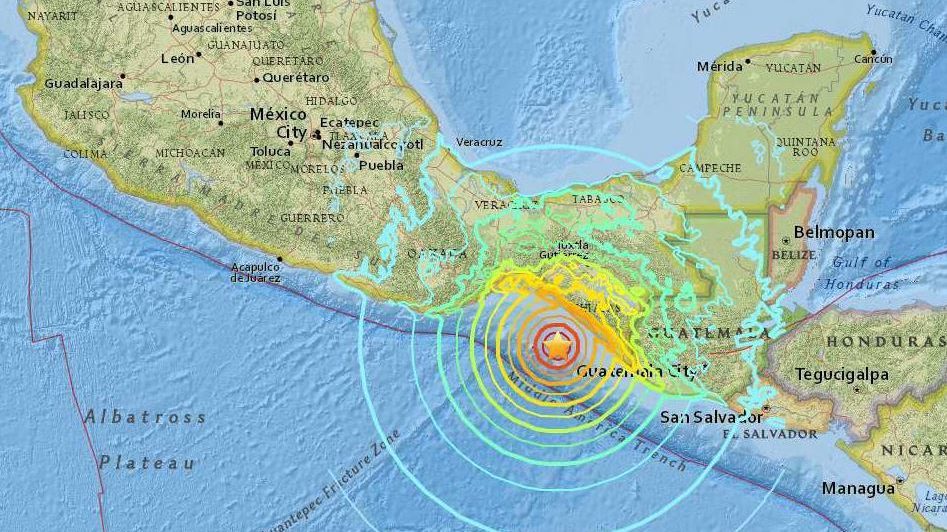 Terremoto 7.4 gradi scuote il Messico: allarme tsunami in Ecuador