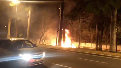 Brasile: aereo precipita a San Paolo. Paura in strada