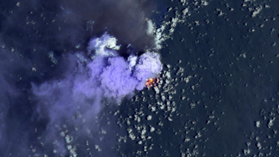 cropped-isola_viulcanica_GIAPPONE-1.jpg