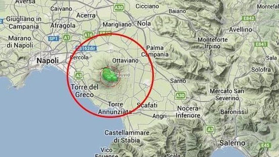Terremoto Vesuvio: sequenza sismica in atto. Boato avvertito alle pendici del vulcano