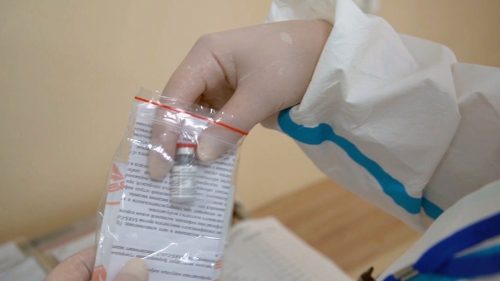Vaccino contro il coronavirus: 20 paesi chiedono 1 miliardo di dosi alla Russia