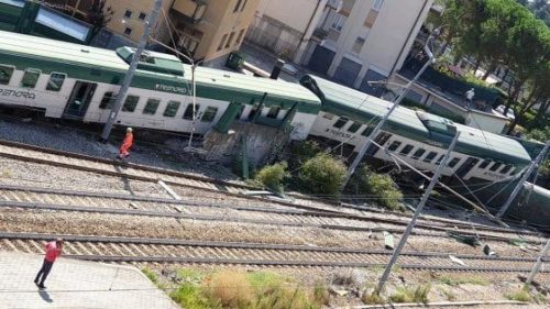 Deraglia treno sulla linea Milano Lecco