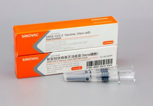 Coronavirus: sospese a tempo indeterminato le sperimentazioni del vaccino CoronaVac