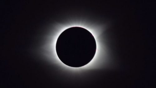 Un’eclissi solare totale oscurerà il Sud America