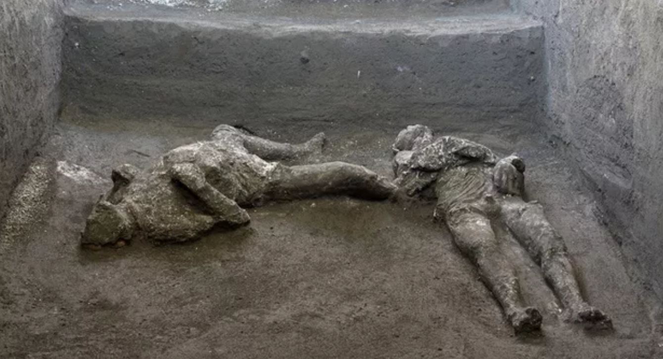 Scoperta eccezionale a Pompei: trovati i corpi intatti di due uomini