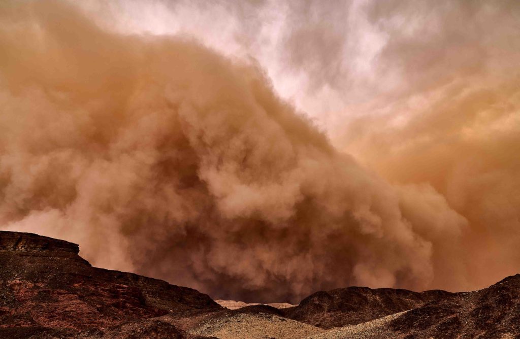 Marte: una colossale tempesta di polvere sta per avvolgere l’intero pianeta rosso