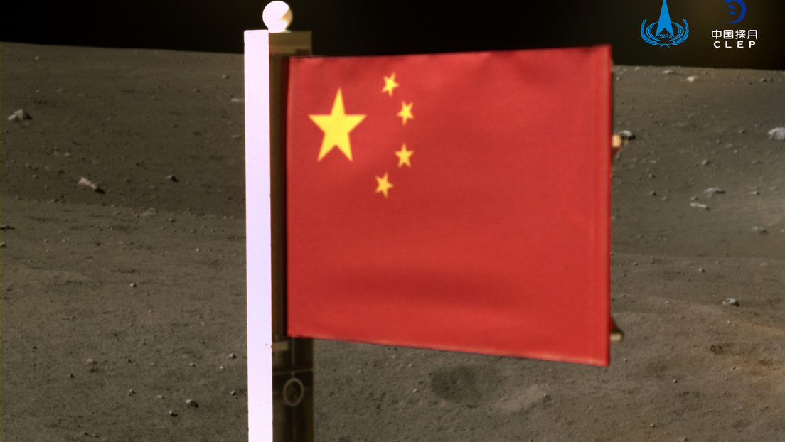 Spazio: sulla Luna arriva la bandiera cinese. Resisterà alle condizioni estreme