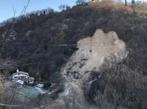 Terremoto Verona: frana collina a Costermano sul Garda