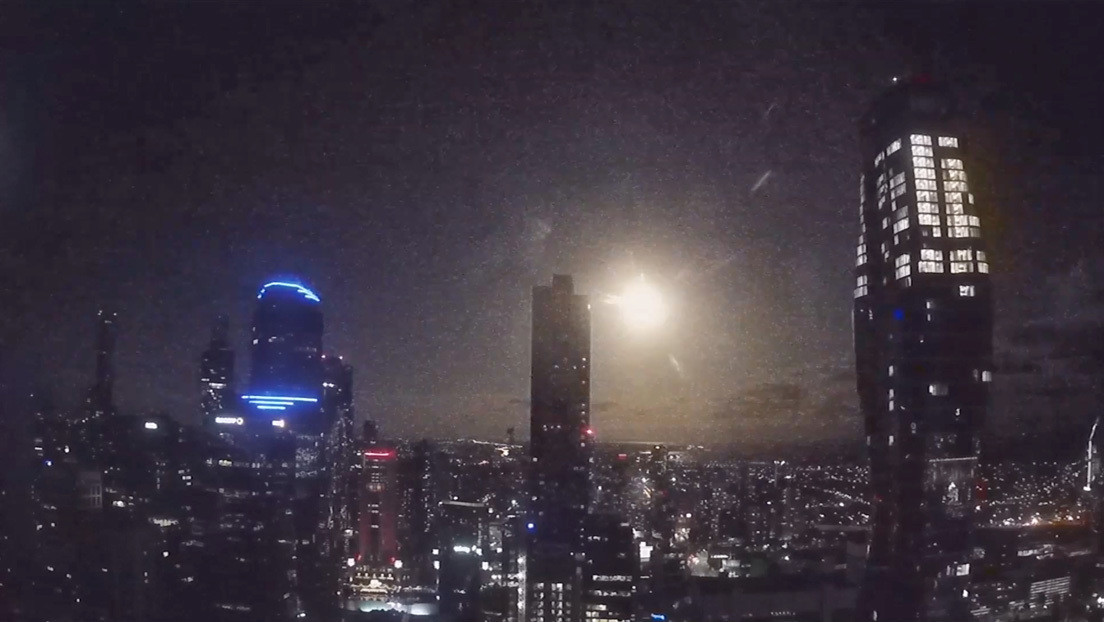 Bolide spaziale illumina il cielo di Melbourne. Il video