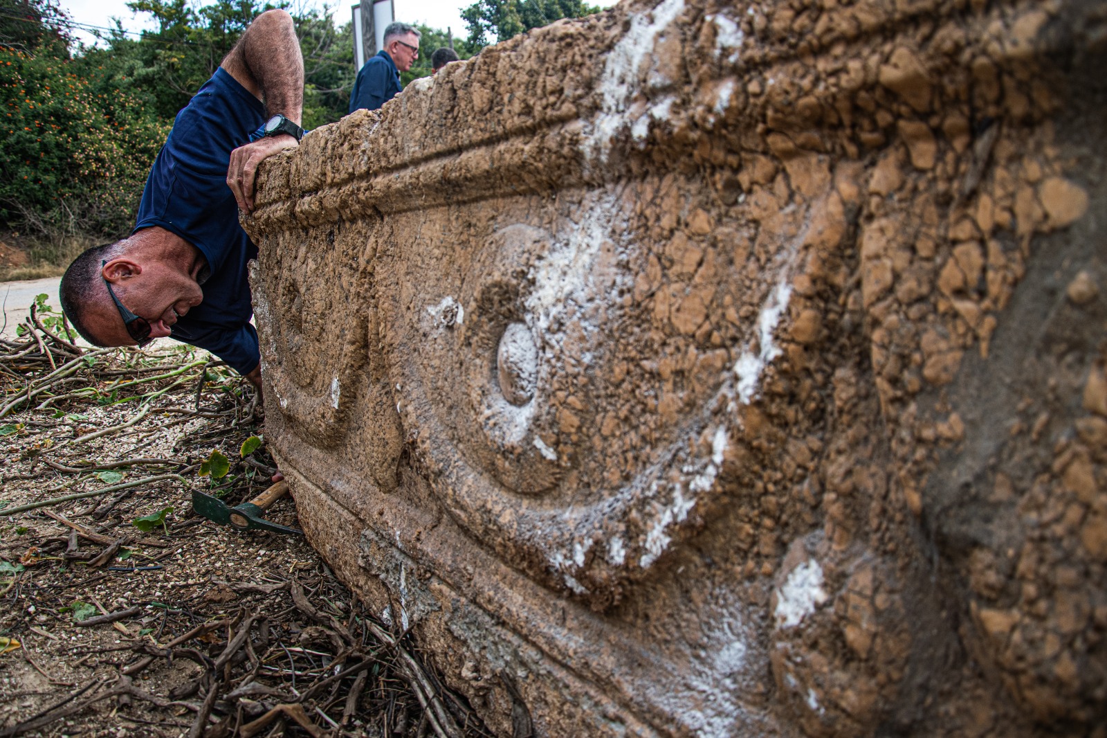 Israele: due sarcofagi risalenti a 1.800 anni fa scoperti in un cantiere