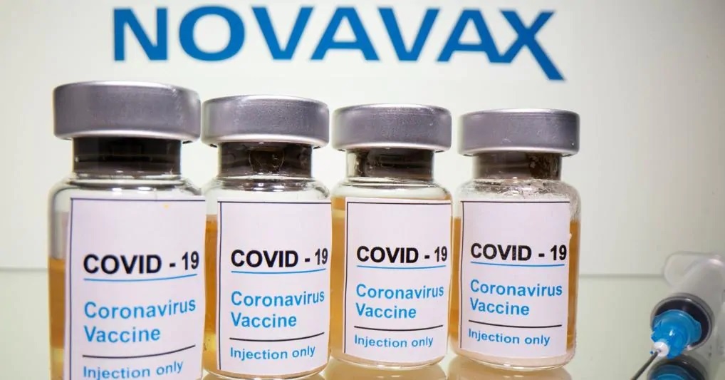 COVID-19: 5 vaccini prima di Pasqua. In arrivo cura con anticorpi monoclonali