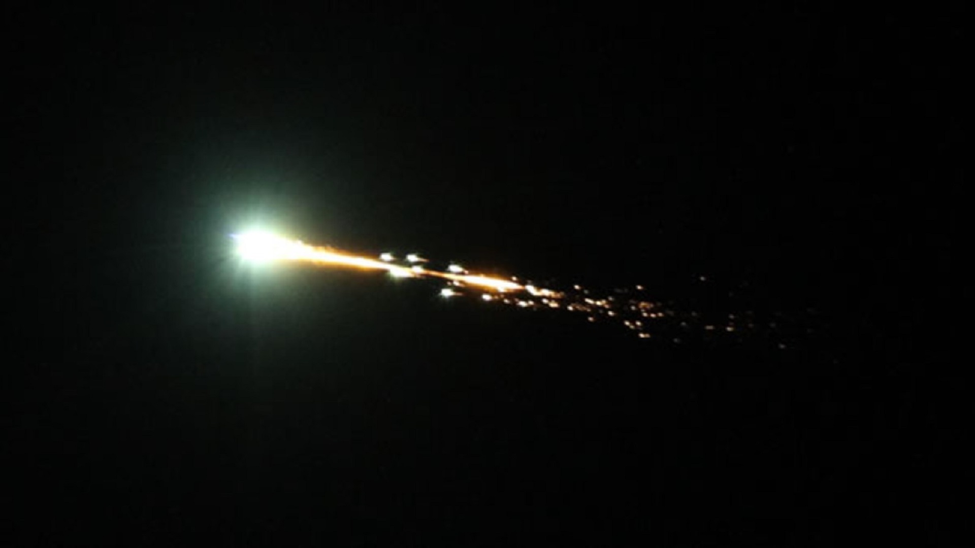 Метеорит сгорает в атмосфере