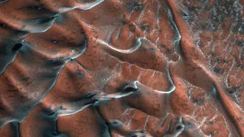 La NASA pubblica le immagini di ‘brillanti’ dune di sabbia su Marte