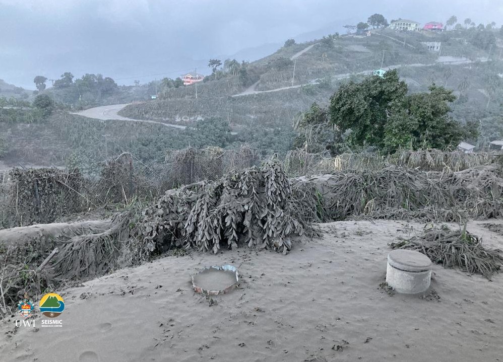 ashfall-soufriere-april-11-2021-b-1.jpg
