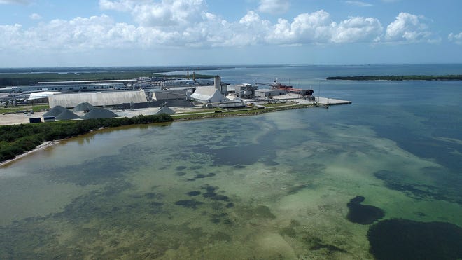 Florida: una diga di acqua contaminata rischia di collassare. Migliaia di persone evacuate