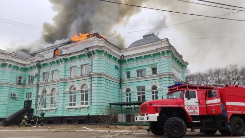 Russia: ospedale in fiamme, ma chirurghi continuano l’operazione a cuore aperto. “Non avevamo altre opzioni”