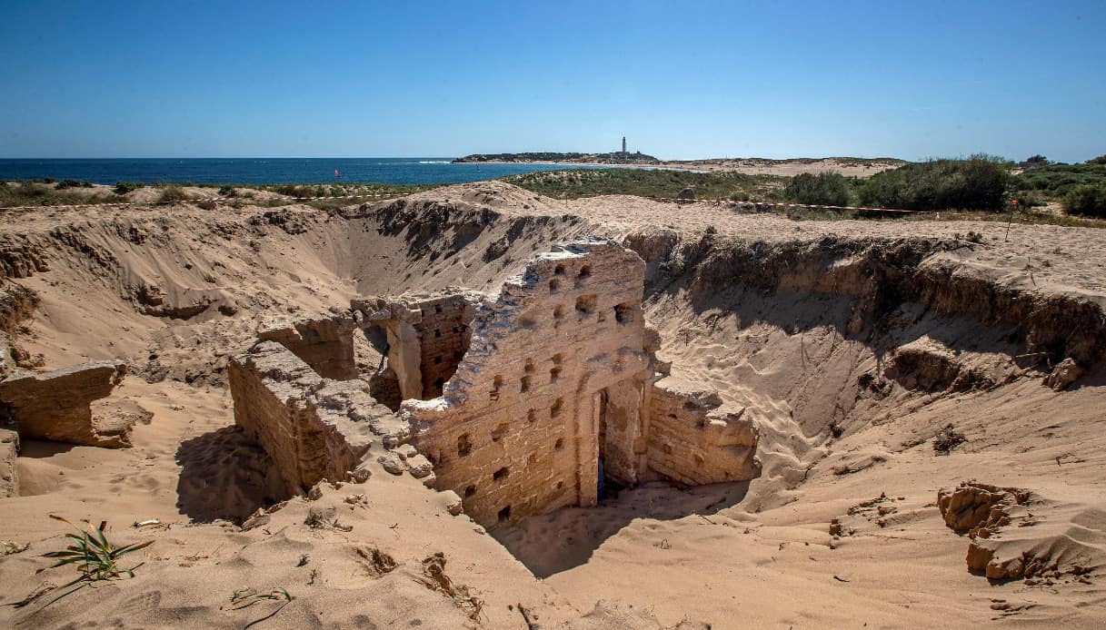 roman-thermal-baths-cadiz-1.jpg