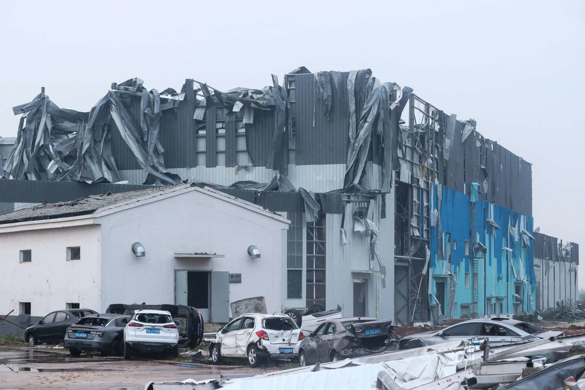 Cina: tornado investe Wuhan e Suzhou. Case distrutte, numerosi feriti e morti