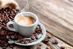 Caffè e longevità: scoperta sorprendente correlazione