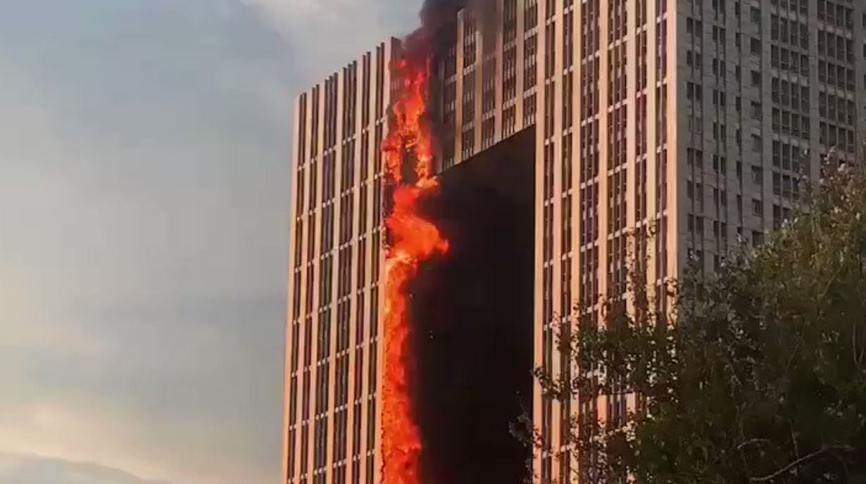 incendio-cina-1.jpg