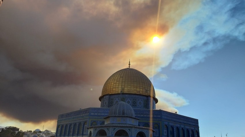 Incendi in Israele: evacuazioni in corso. Il fumo oscura il cielo di Gerusalemme