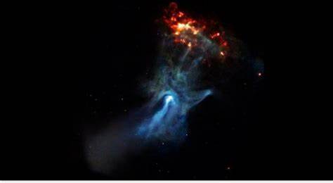 “La mano di Dio” ecco l’incredibile scatto della NASA