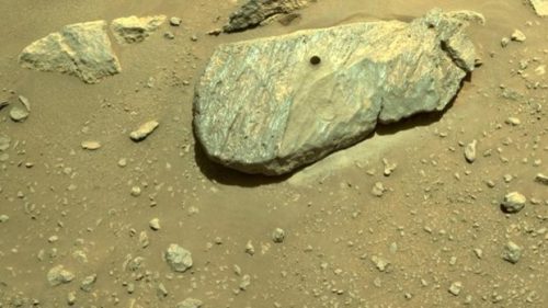 Marte: Perseverance estrae con successo il primo campione di roccia marziana