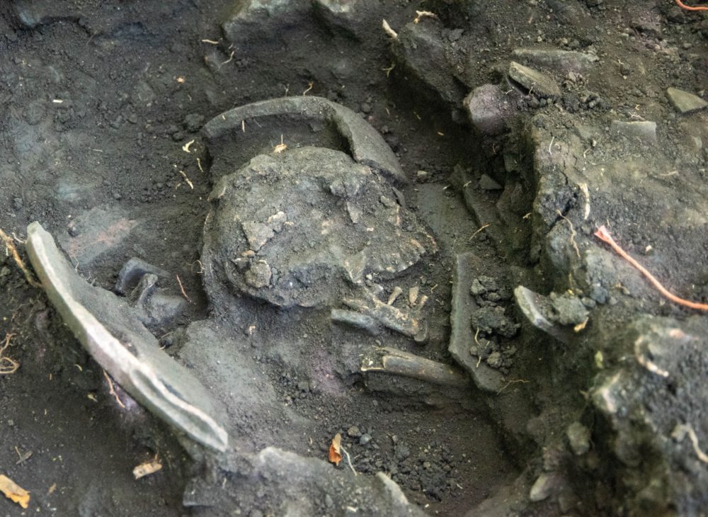 Nicaragua: scoperte 3 teste e 2 corpi in una insolita tomba
