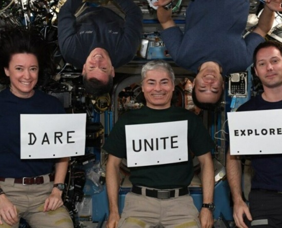 Space X: si rompe bagno di Snapdragon. Astronauti costretti a usare il pannolino