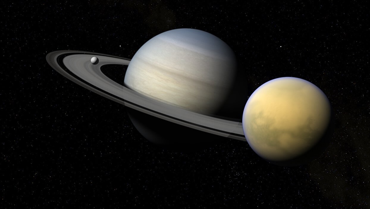 Titano potrebbe precipitare su Saturno: il nuovo studio