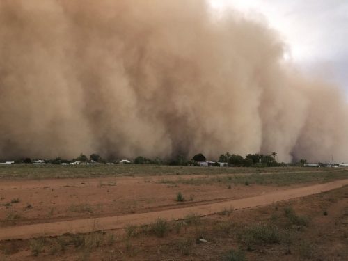 Australia: enorme tempesta di sabbia travolge il Queensland. VIDEO
