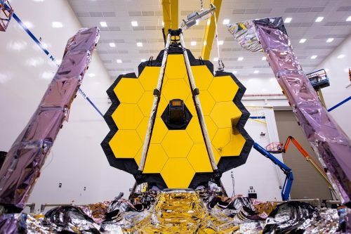 Nuovo successo per la NASA: completata l’apertura del telescopio James Webb