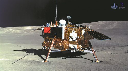 La sonda cinese Chang’e 5 scopre le prime tracce  di acqua sulla superficie lunare
